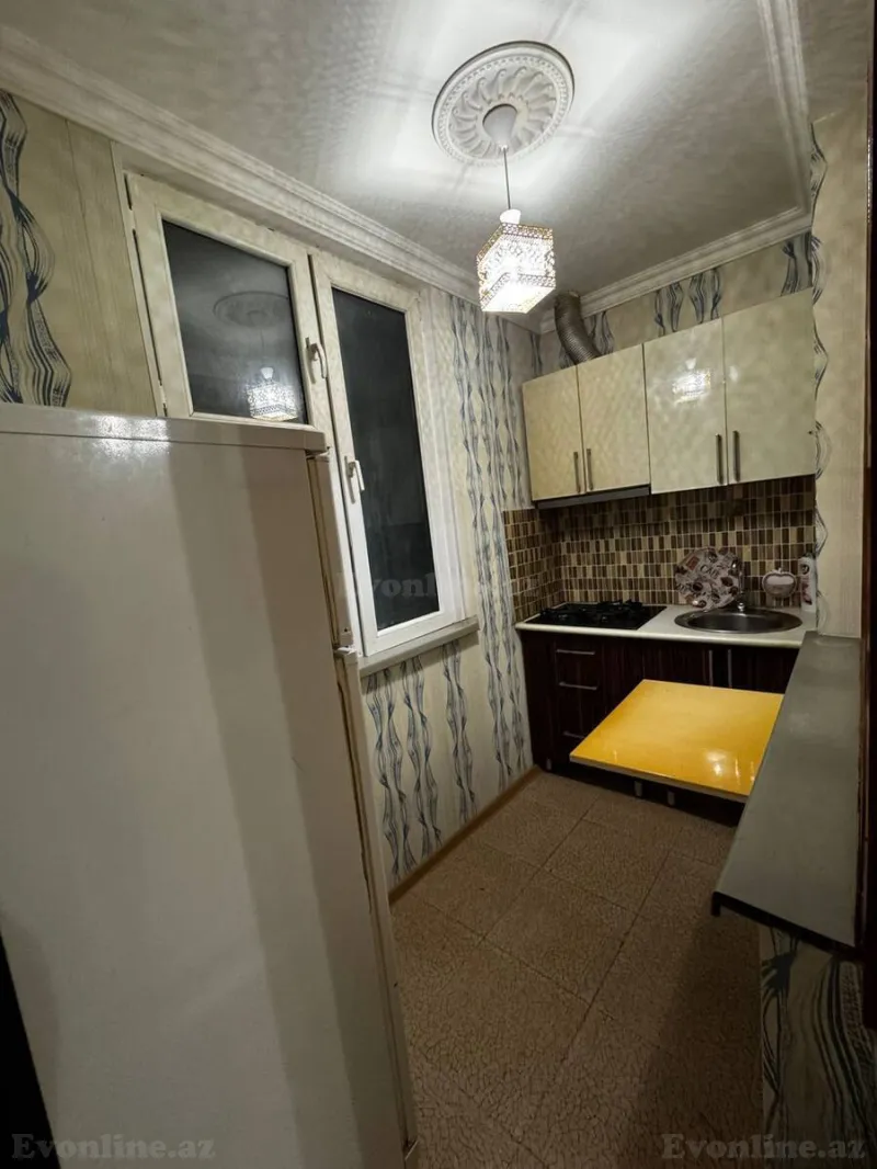Satılır 2 otaqlı Mənzil Köhnə tikili 60 m² Memar Əcəmi m. - şəkil 4