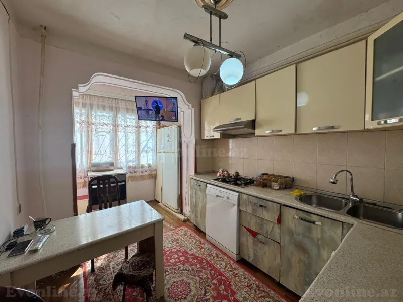 Satılır 3 otaqlı Mənzil Köhnə tikili 75 m² Xətai r. - şəkil 3