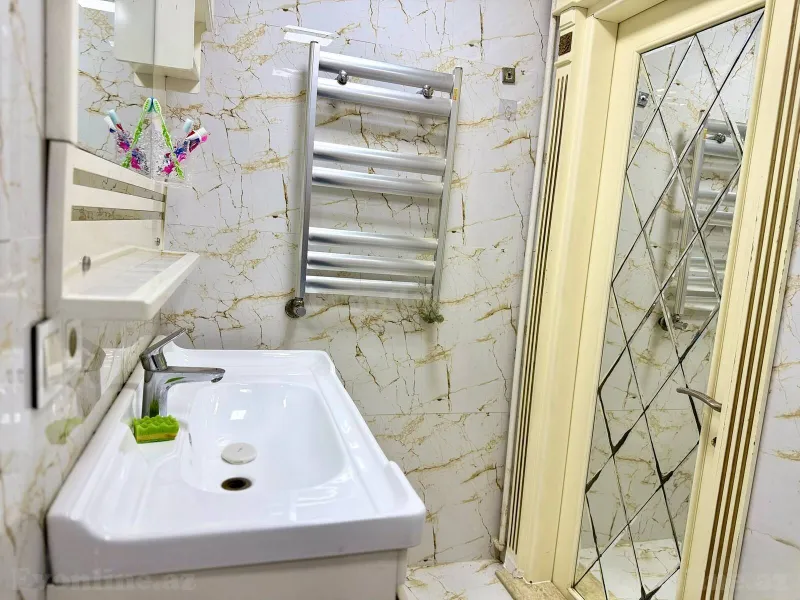 Satılır 4 otaqlı Mənzil Yeni tikili 92 m² Həzi Aslanov m. - şəkil 16