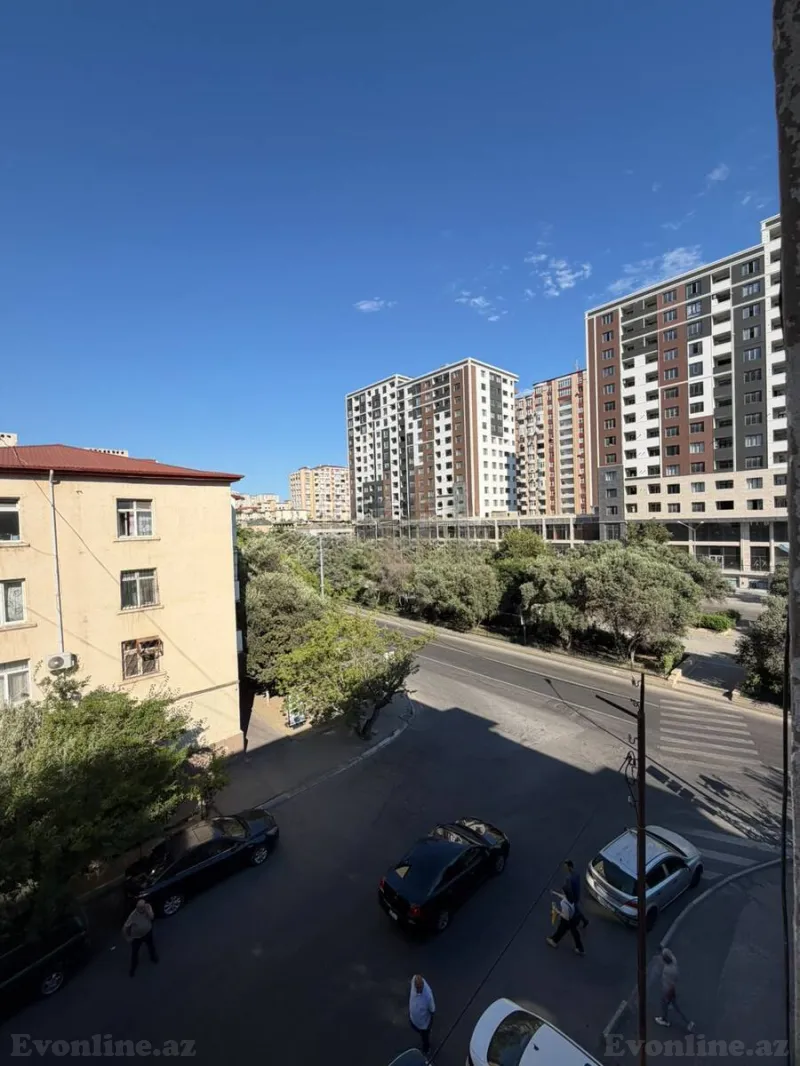 2 otaqlı Mənzil 55 m² Neftçilər m. Satılır