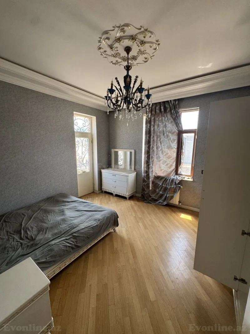 Satılır 7 otaqlı Həyət evi 400 m² Novxanı - şəkil 17