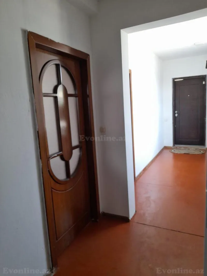 Kirayə verilir 2 otaqlı Həyət evi 60 m² İnşaatçılar m. - şəkil 3