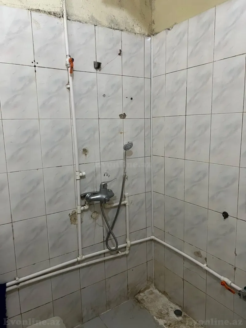 Kirayə verilir 1 otaqlı Mənzil Köhnə tikili 29 m² Elmlər Akademiyası m. - şəkil 14