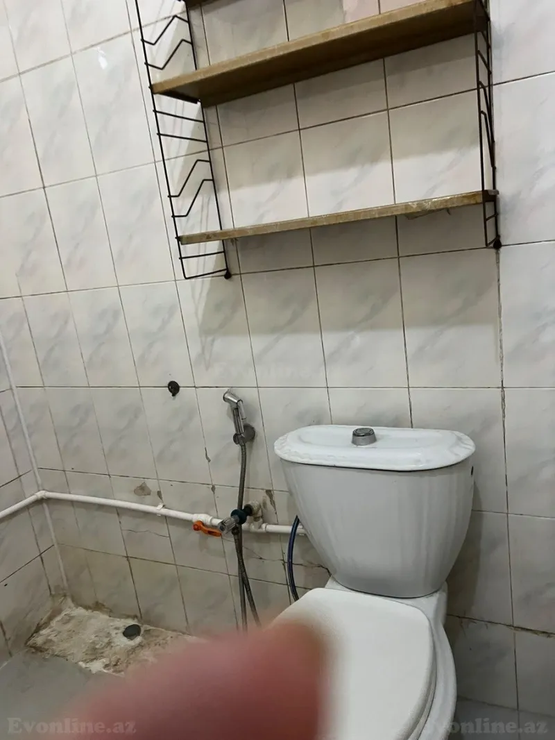 Kirayə verilir 1 otaqlı Mənzil Köhnə tikili 29 m² Elmlər Akademiyası m. - şəkil 16