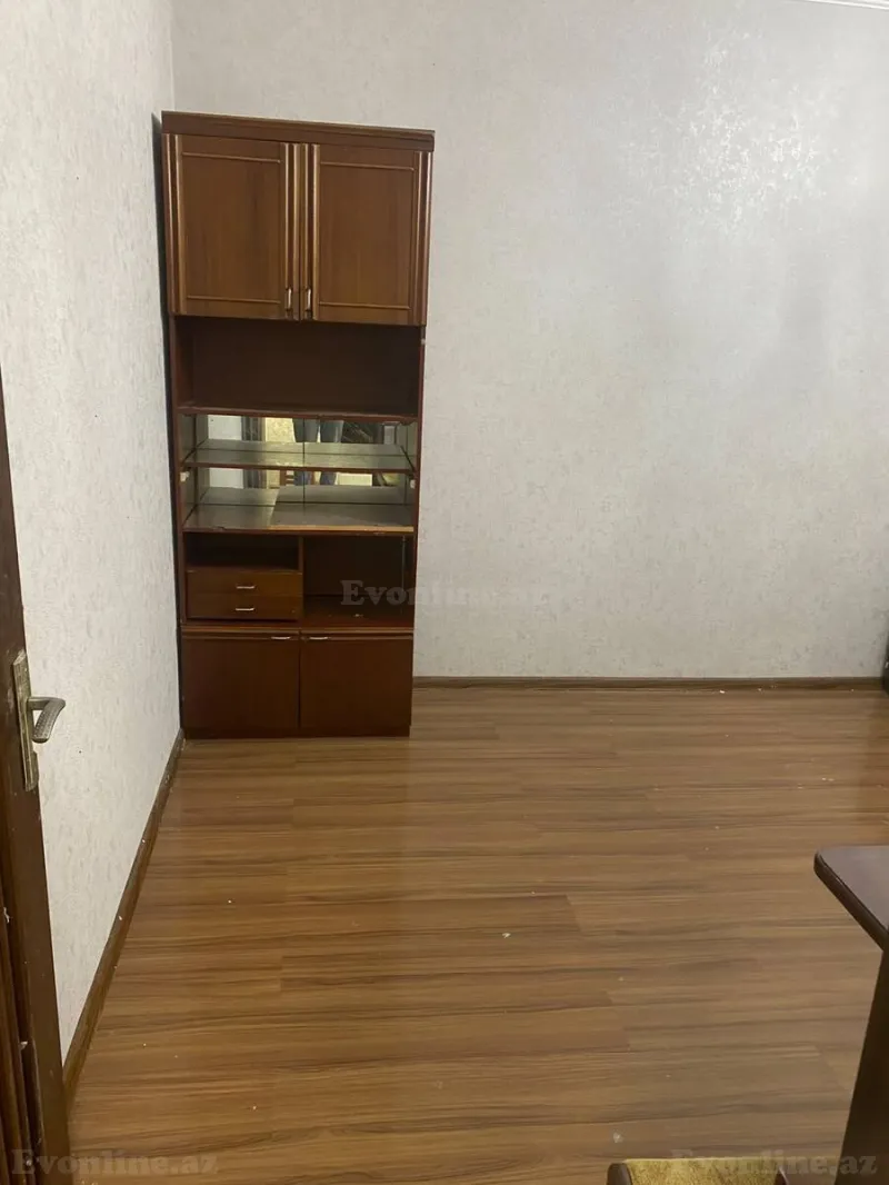 Satılır 1 otaqlı Mənzil Köhnə tikili 30 m² Memar Əcəmi m. - şəkil 3