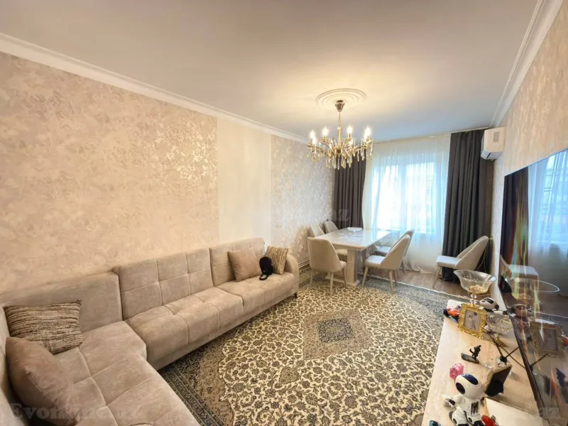 2 otaqlı Mənzil 65 m² İnşaatçılar m. Satılır