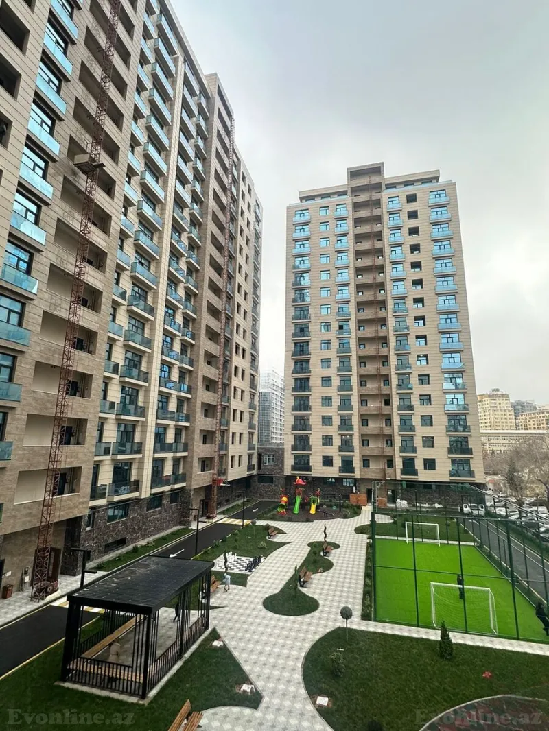 3 otaqlı Mənzil 120 m² 28 May m. Satılır