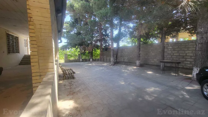4 otaqlı Həyət evi 150 m² Novxanı Satılır
