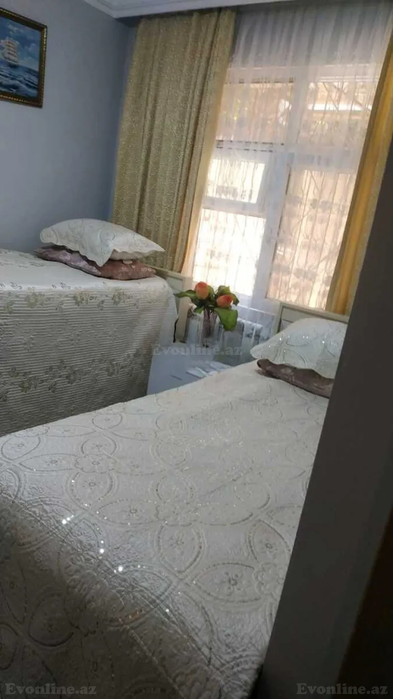 Satılır 2 otaqlı Mənzil Köhnə tikili 65 m² Xətai r. - şəkil 4