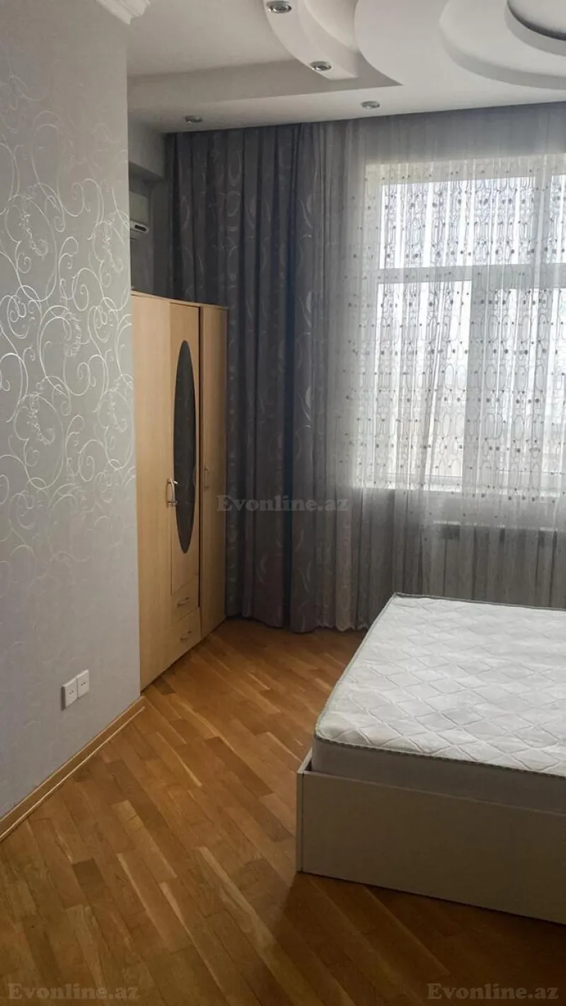 Kirayə verilir 2 otaqlı Mənzil Yeni tikili 100 m² İnşaatçılar m. - şəkil 4