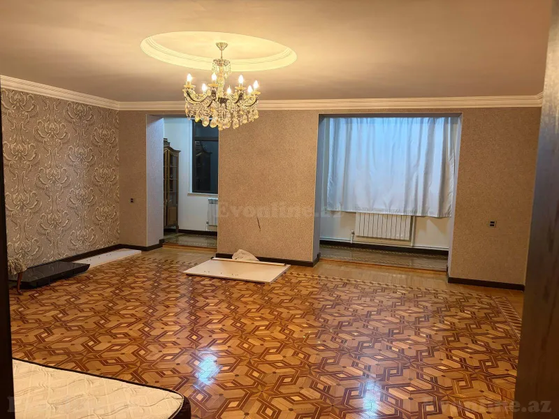 4 otaqlı Mənzil 125 m² Qara Qarayev m. Satılır