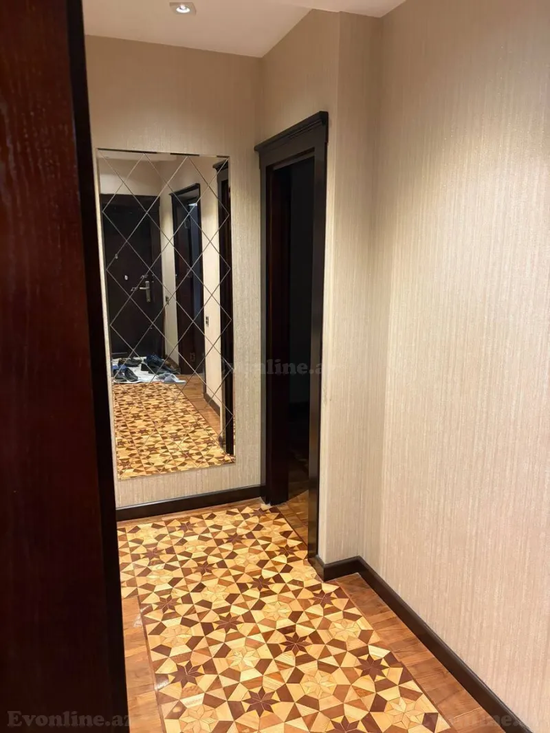 Satılır 4 otaqlı Mənzil Köhnə tikili 125 m² Qara Qarayev m. - şəkil 9