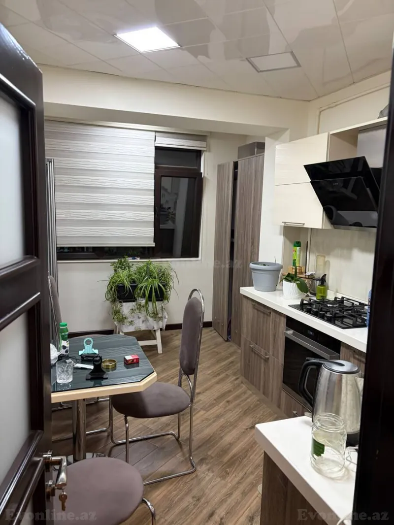 Satılır 4 otaqlı Mənzil Köhnə tikili 125 m² Qara Qarayev m. - şəkil 14