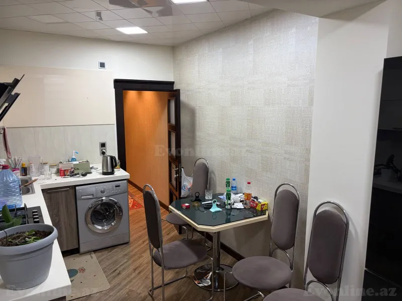 Satılır 4 otaqlı Mənzil Köhnə tikili 125 m² Qara Qarayev m. - şəkil 16