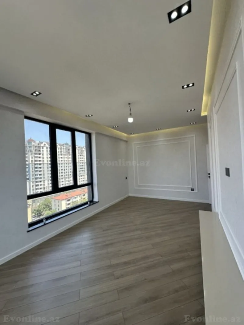 Satılır 3 otaqlı Mənzil Yeni tikili 95 m² Neftçilər m. - şəkil 3