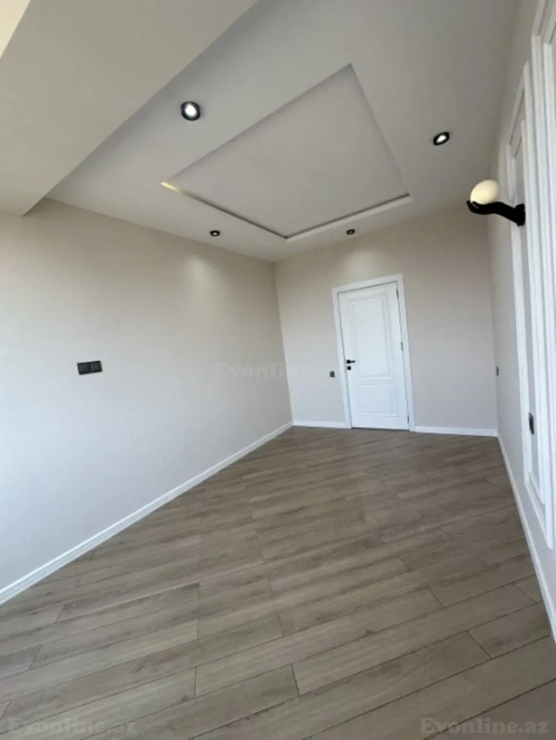 Satılır 3 otaqlı Mənzil Yeni tikili 95 m² Neftçilər m. - şəkil 5