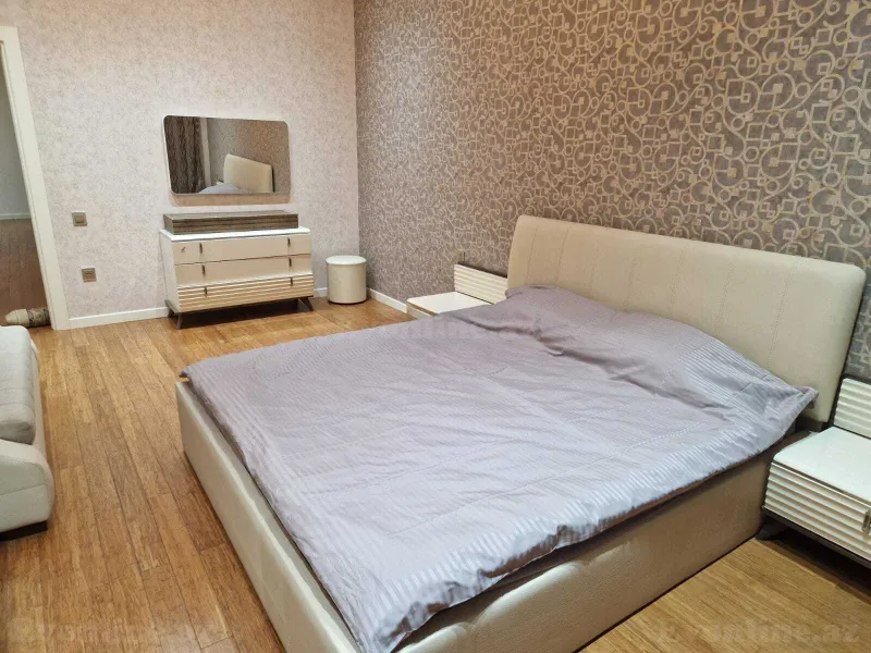 Kirayə verilir 4 otaqlı Mənzil Yeni tikili 180 m² Nəsimi r. - şəkil 17
