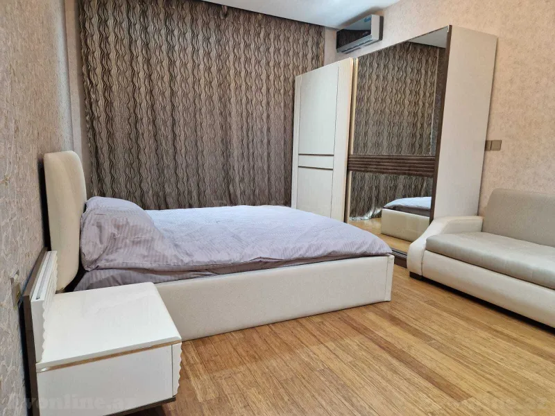 Kirayə verilir 4 otaqlı Mənzil Yeni tikili 180 m² Nəsimi r. - şəkil 18