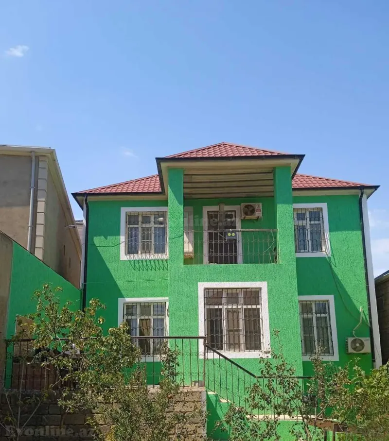 5 otaqlı Həyət evi 240 m² Badamdar Kirayə verilir