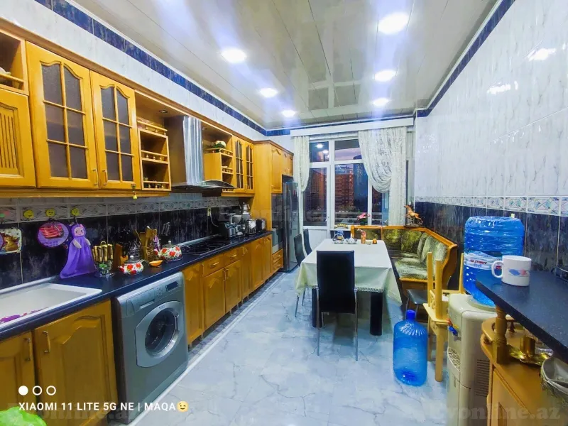 Kirayə verilir 4 otaqlı Mənzil Yeni tikili 200 m² 28 May m. - şəkil 17