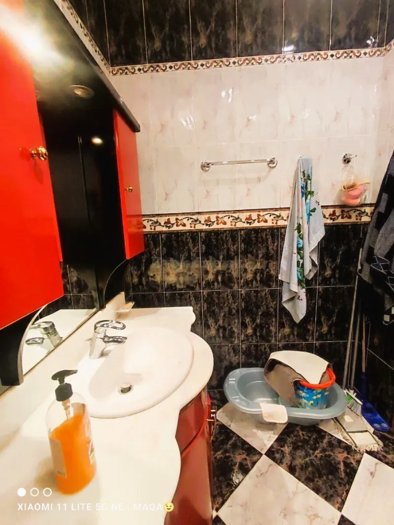 Kirayə verilir 4 otaqlı Mənzil Yeni tikili 200 m² 28 May m. - şəkil 24