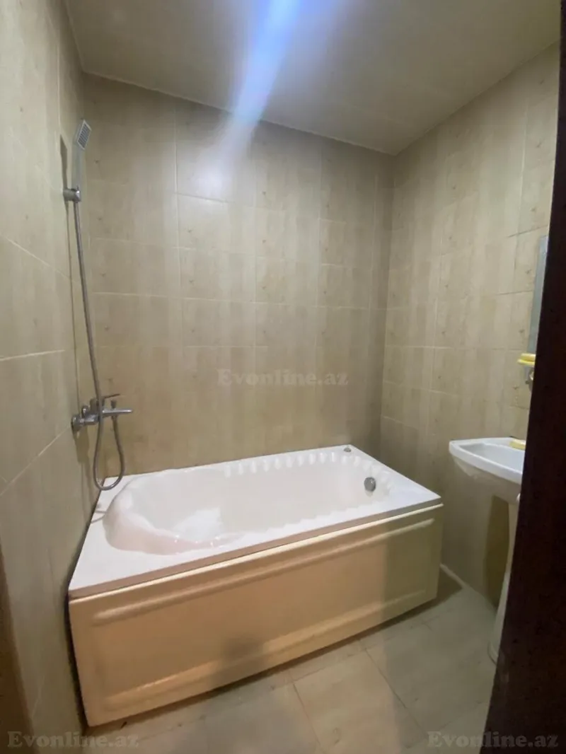 Kirayə verilir 3 otaqlı Mənzil Yeni tikili 90 m² Səbail r. - şəkil 10