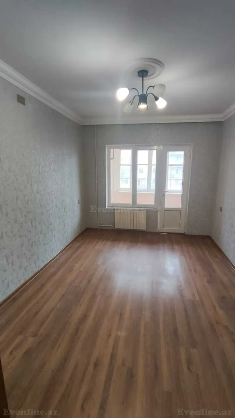Satılır 2 otaqlı Mənzil Köhnə tikili 65 m² Həzi Aslanov m. - şəkil 2