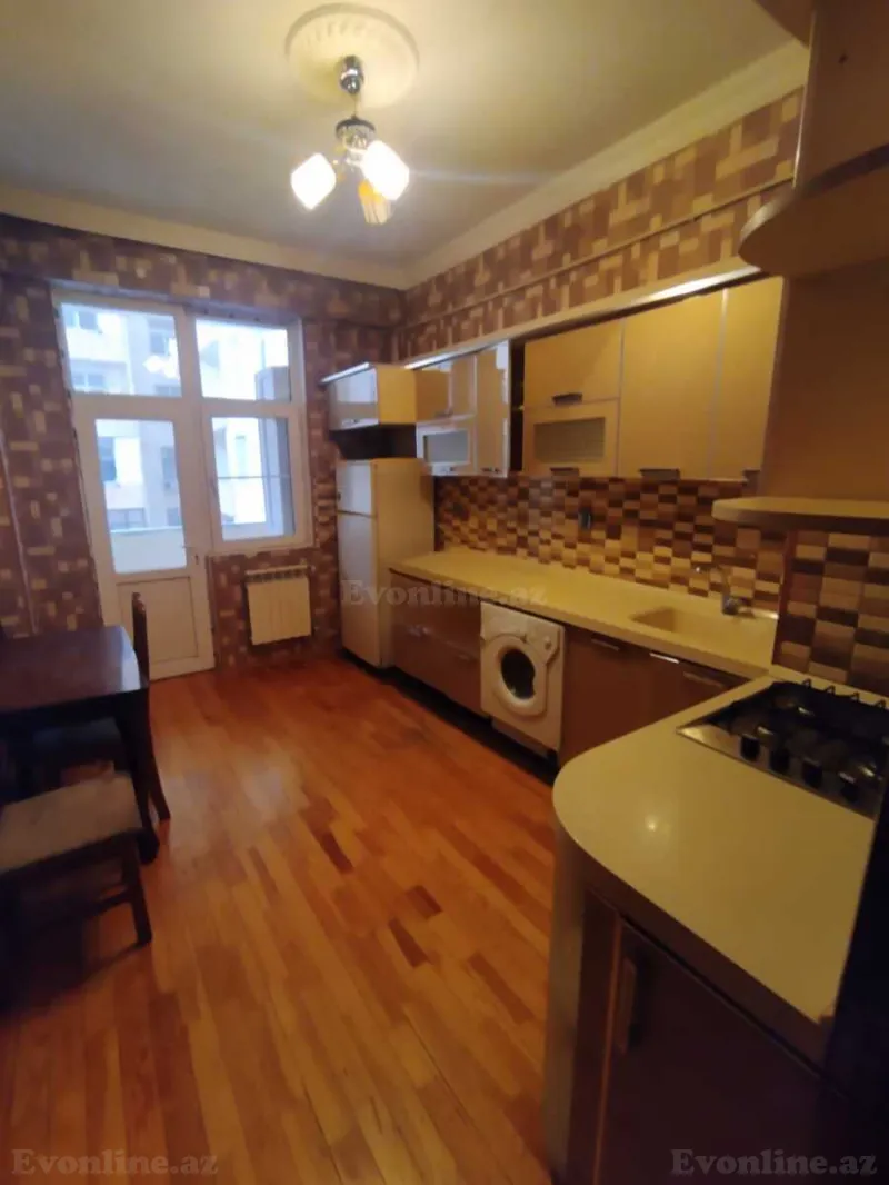 2 otaqlı Mənzil 95 m² Əhmədli m. Kirayə verilir