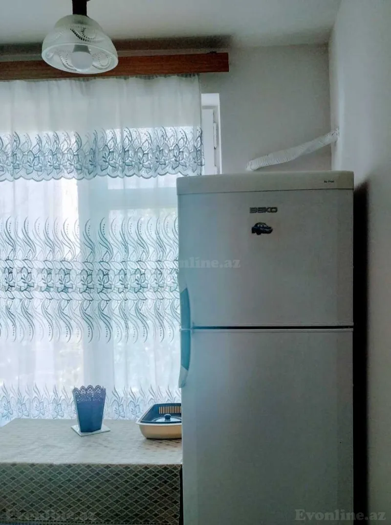 Kirayə verilir 1 otaqlı Mənzil Köhnə tikili 35 m² Elmlər Akademiyası m. - şəkil 2