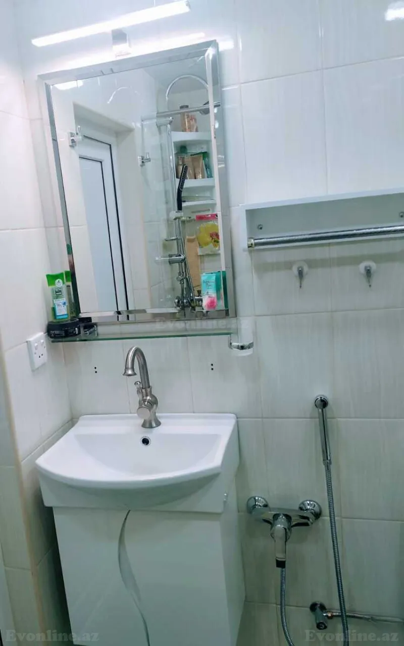 Kirayə verilir 1 otaqlı Mənzil Köhnə tikili 35 m² Elmlər Akademiyası m. - şəkil 11