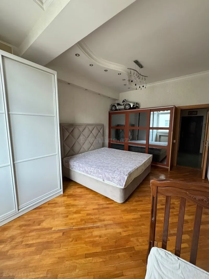 Kirayə verilir 2 otaqlı Mənzil Yeni tikili 105 m² Nəsimi r. - şəkil 3