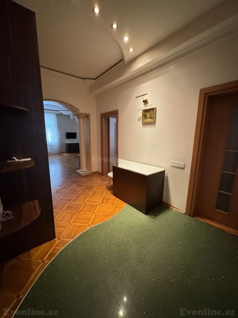 Kirayə verilir 2 otaqlı Mənzil Yeni tikili 105 m² Nəsimi r. - şəkil 14
