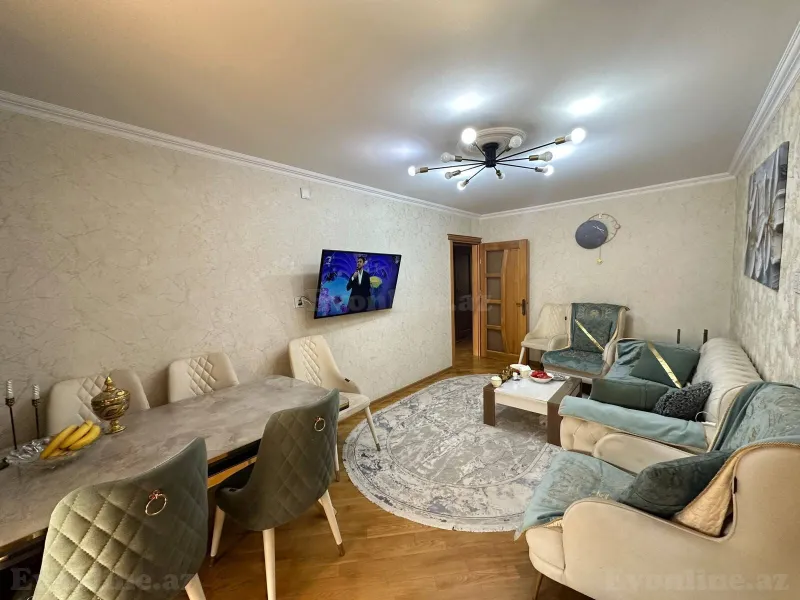 Satılır 4 otaqlı Mənzil Köhnə tikili 80 m² Neftçilər m. - şəkil 4