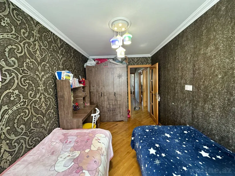 Satılır 4 otaqlı Mənzil Köhnə tikili 80 m² Neftçilər m. - şəkil 7