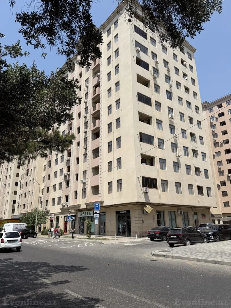 3 otaqlı Mənzil 94 m² Bakıxanov Satılır