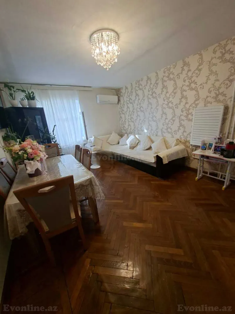 Satılır 2 otaqlı Mənzil Köhnə tikili 55 m² Neftçilər m. - şəkil 9