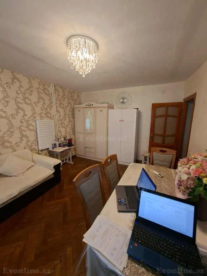 Satılır 2 otaqlı Mənzil Köhnə tikili 55 m² Neftçilər m. - şəkil 12