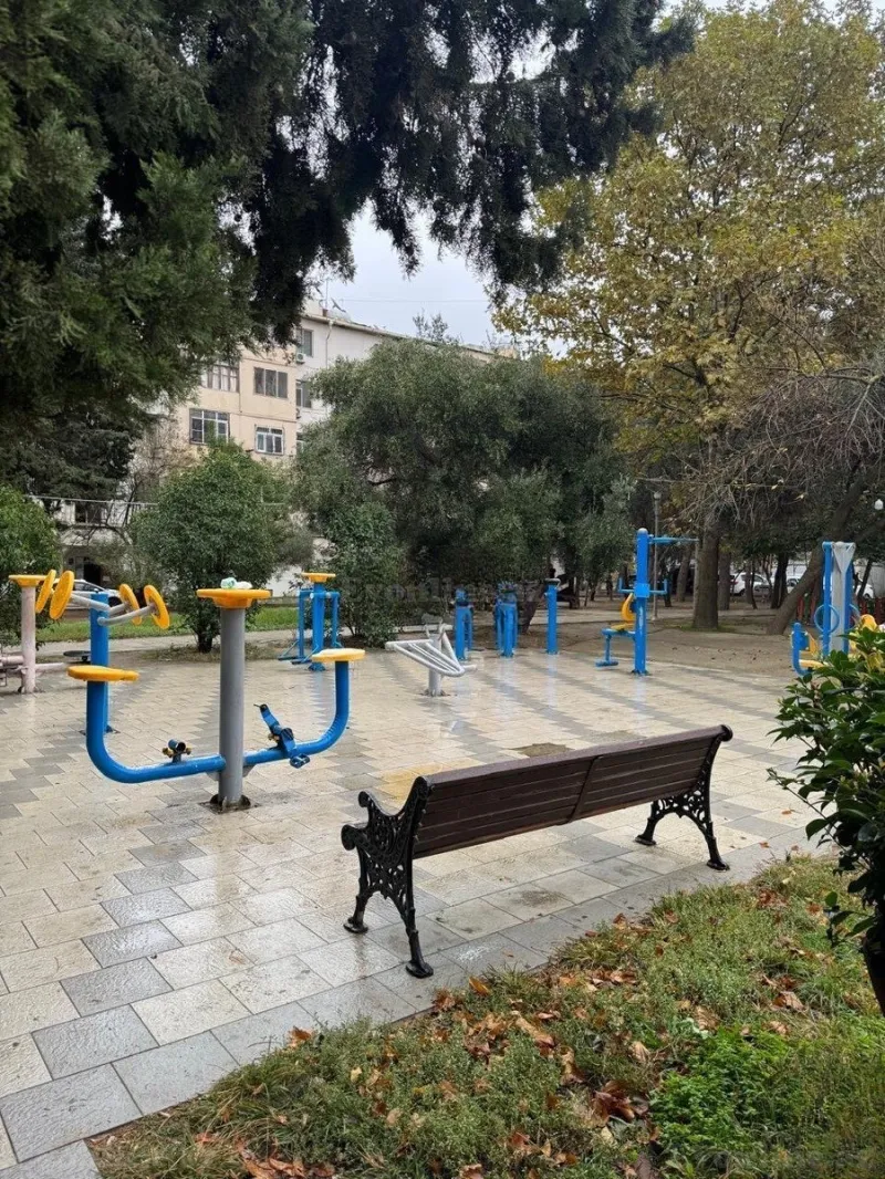 Kirayə verilir 2 otaqlı Mənzil Köhnə tikili 5 m² Memar Əcəmi m. - şəkil 11