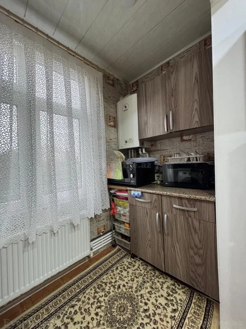 Kirayə verilir 2 otaqlı Mənzil Köhnə tikili 5 m² Memar Əcəmi m. - şəkil 12
