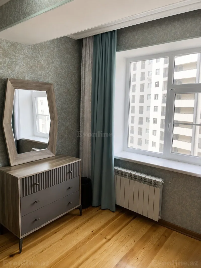 Kirayə verilir 4 otaqlı Mənzil Yeni tikili 150 m² Həzi Aslanov m. - şəkil 4