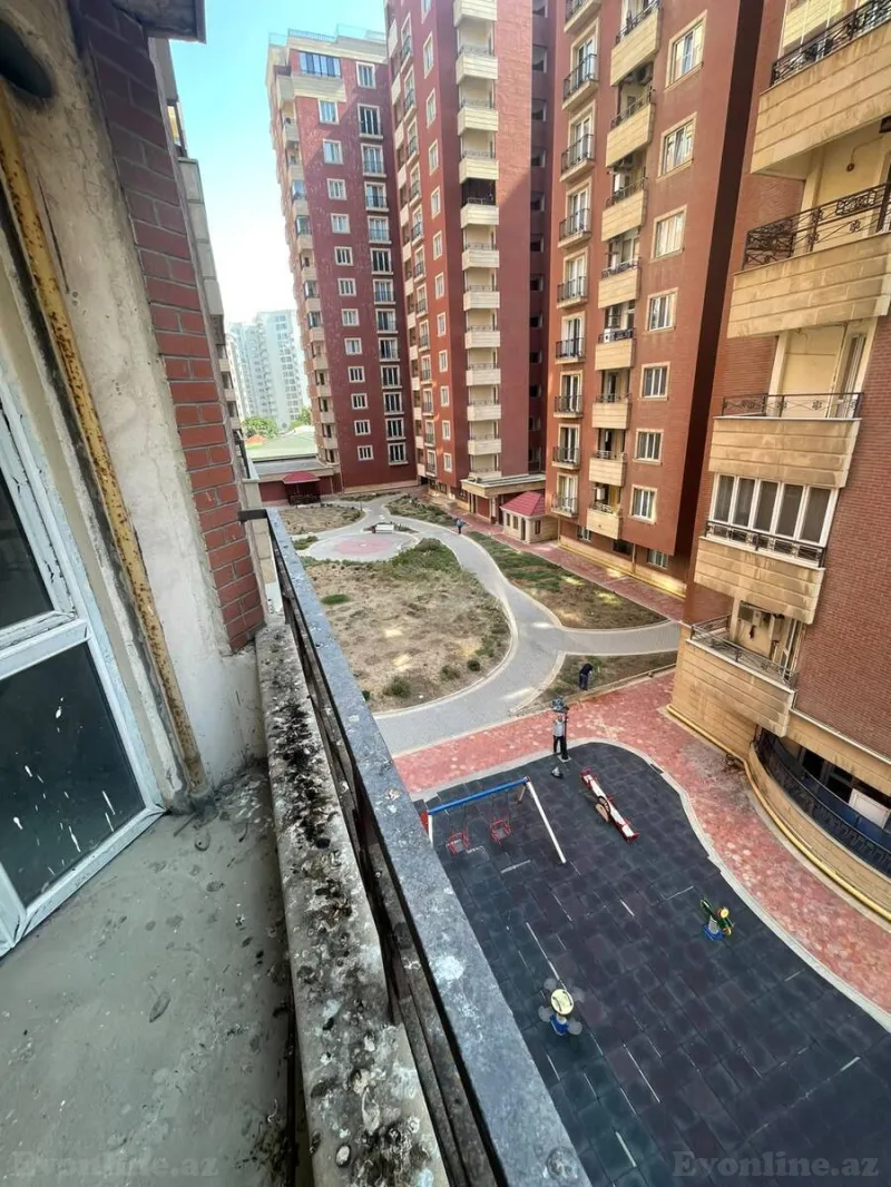 Satılır 4 otaqlı Mənzil Yeni tikili 190 m² 28 May m. - şəkil 4