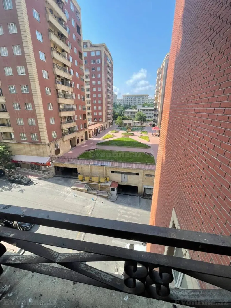 Satılır 4 otaqlı Mənzil Yeni tikili 190 m² 28 May m. - şəkil 11