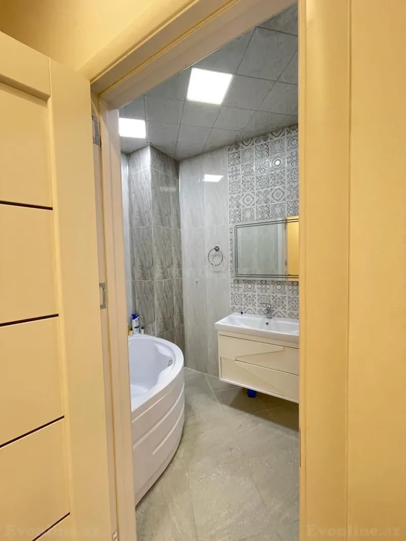 Kirayə verilir 4 otaqlı Mənzil Yeni tikili 120 m² Neftçilər pr. - şəkil 12