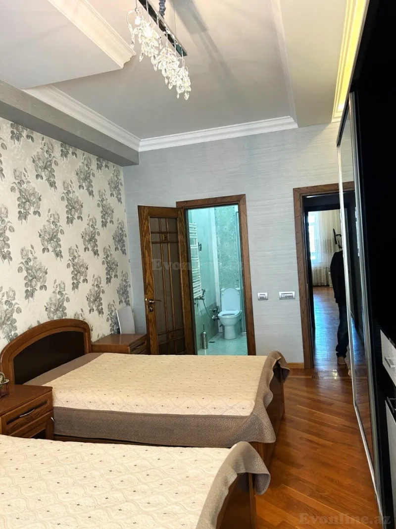 Satılır 3 otaqlı Mənzil Yeni tikili 135 m² Nəsimi r. - şəkil 5