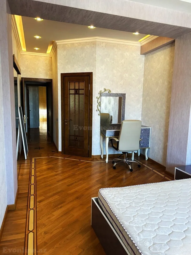 Satılır 3 otaqlı Mənzil Yeni tikili 135 m² Nəsimi r. - şəkil 8