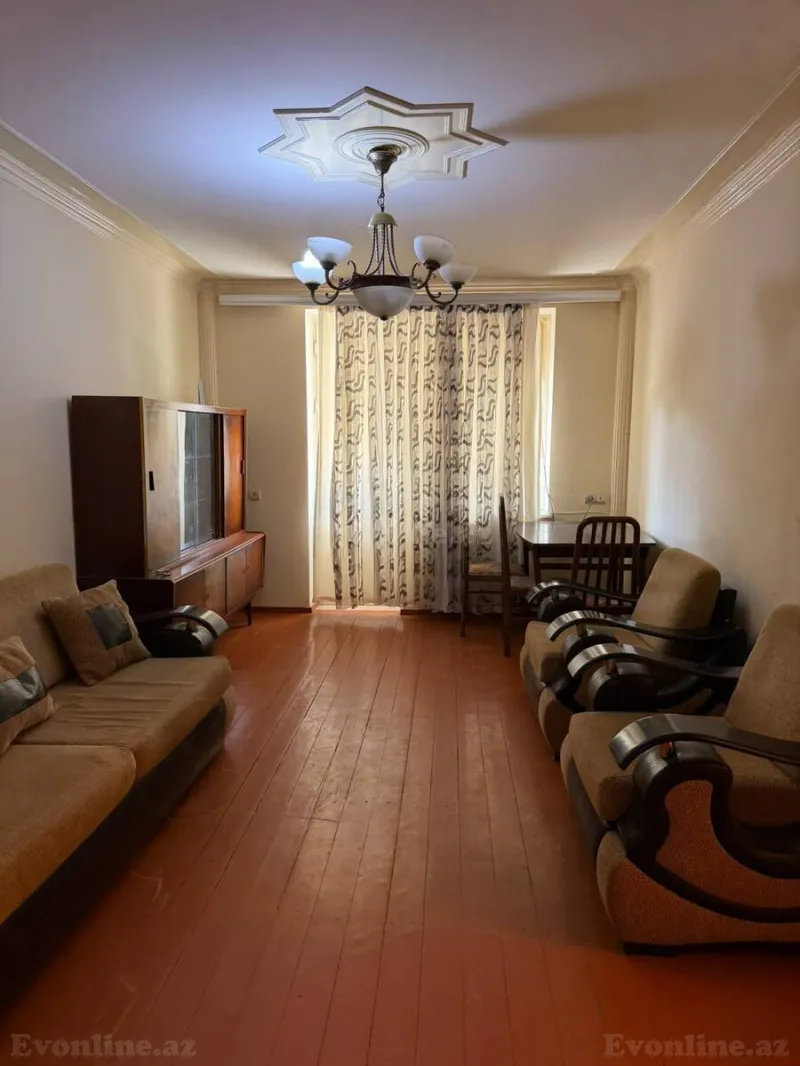 3 otaqlı Mənzil 75 m² Elmlər Akademiyası m. Kirayə verilir