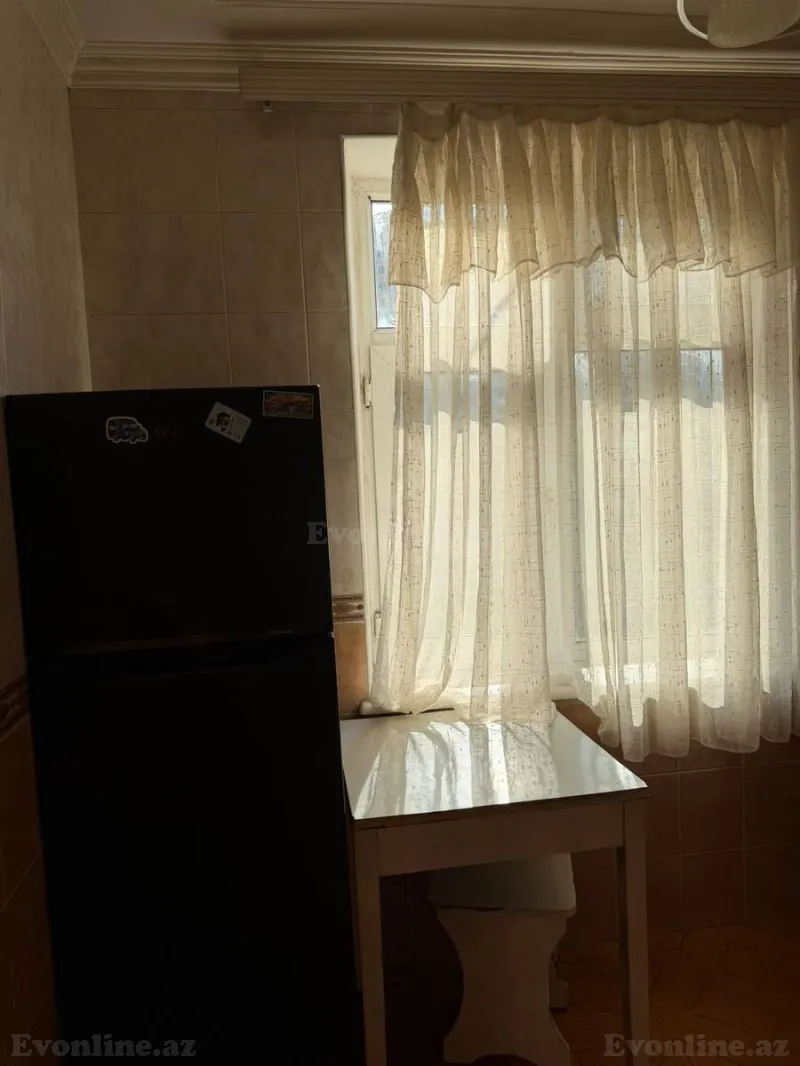 Kirayə verilir 3 otaqlı Mənzil Köhnə tikili 75 m² Elmlər Akademiyası m. - şəkil 10