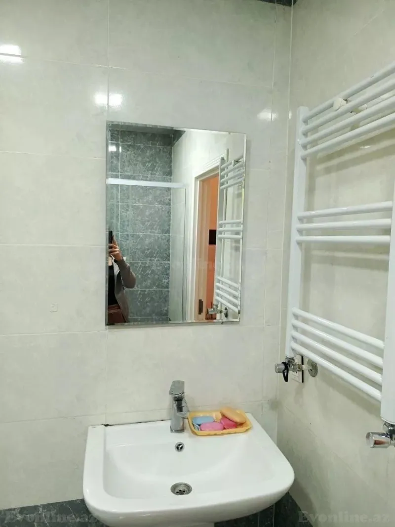 Kirayə verilir 2 otaqlı Mənzil Yeni tikili 108 m² Əhmədli m. - şəkil 13