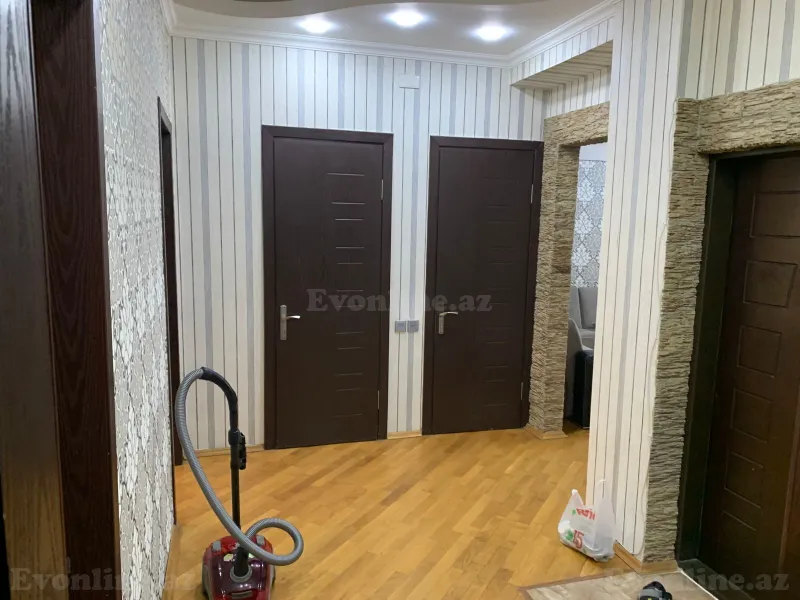 Kirayə verilir 3 otaqlı Mənzil Köhnə tikili 100 m² İnşaatçılar m. - şəkil 12