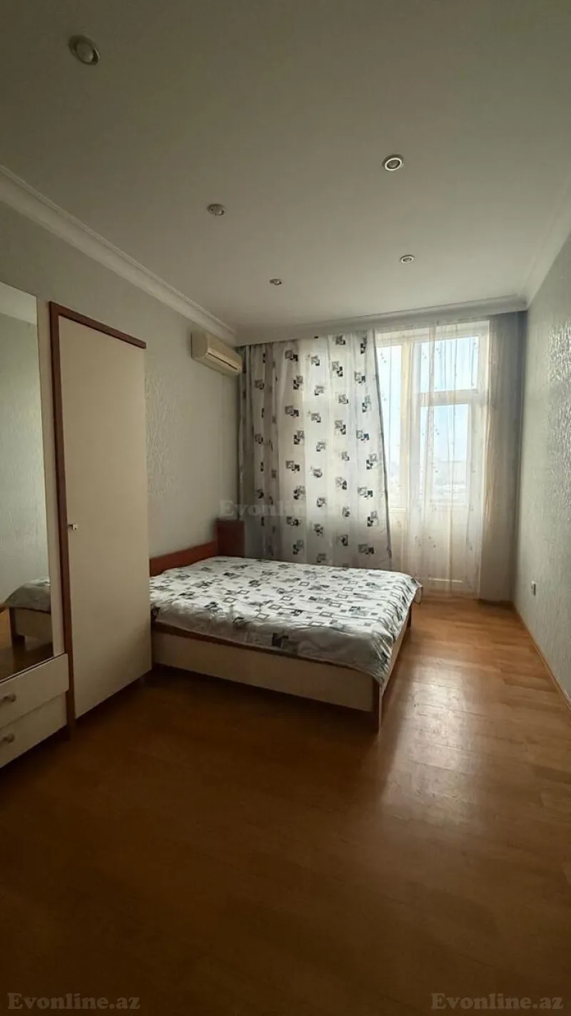 Kirayə verilir 4 otaqlı Mənzil Yeni tikili 186 m² Nəsimi r. - şəkil 6